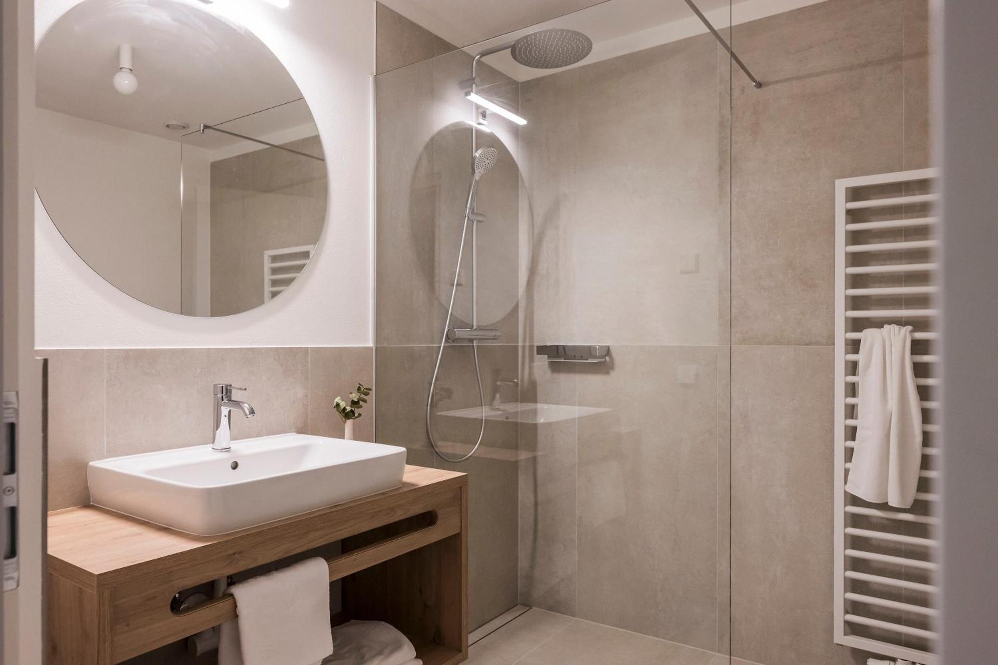 Astor Apartments Olang Luaran gambar